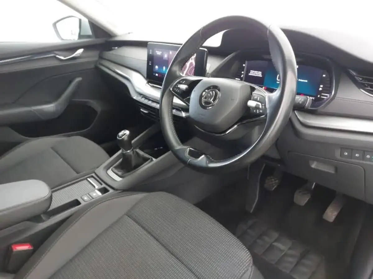 2021-skoda-octavia-10-tsi-se-technology-hatchback-big-10