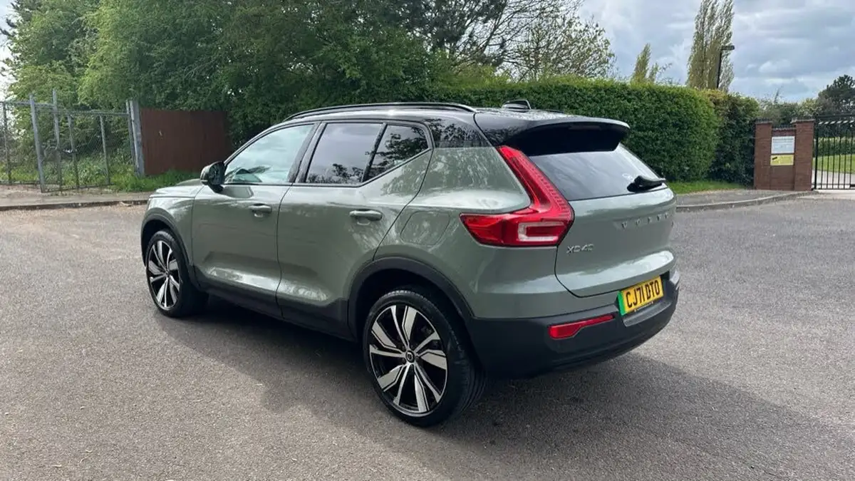 2022-volvo-xc40-e-recharge-pro-big-27