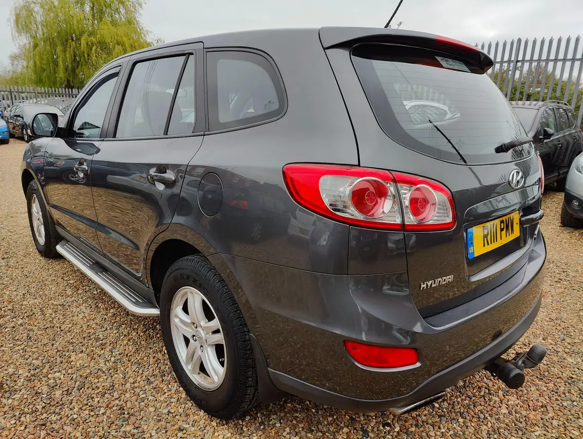 2010-hyundai-santa-fe-22td-style-7st-auto-big-8