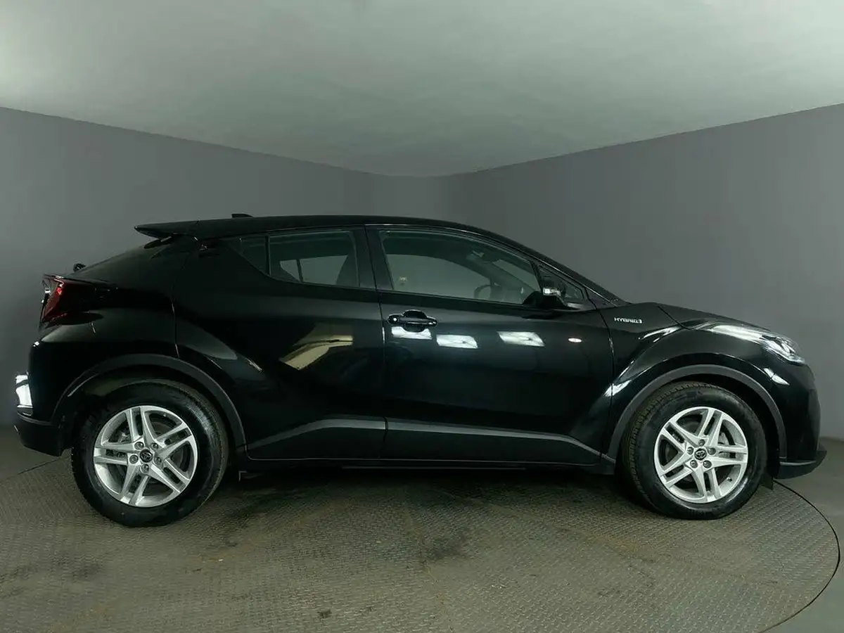 2022-toyota-c-hr-18-vvt-i-icon-big-8