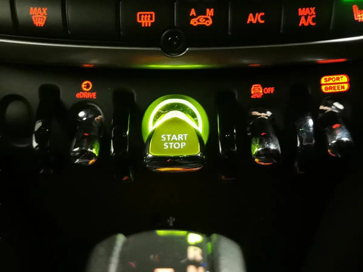 2022-mini-countryman-15-cooper-s-e-phev-exclusive-premium-big-21