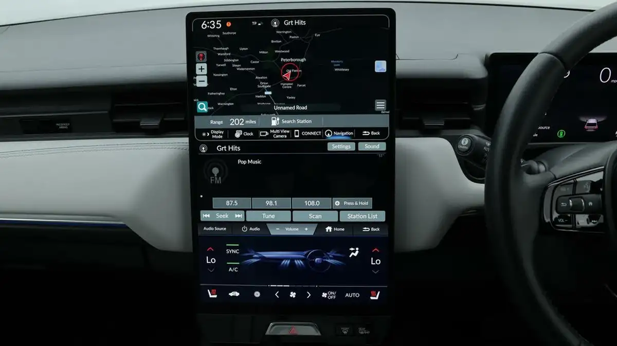 2024-honda-eny1-e-advance-big-11