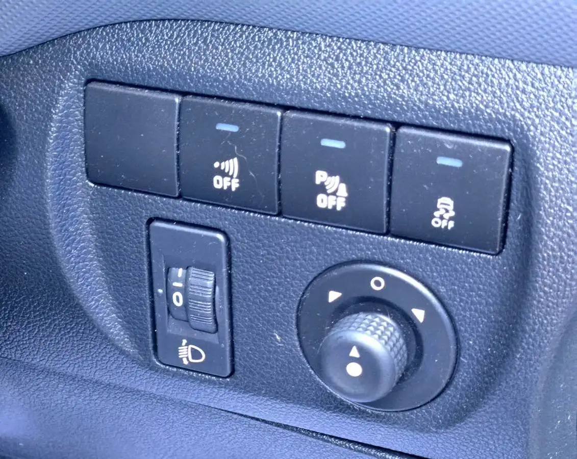 2016-citroen-berlingo-16td-l1625-enterprise-special-edition-16hdi-75-panel-big-23