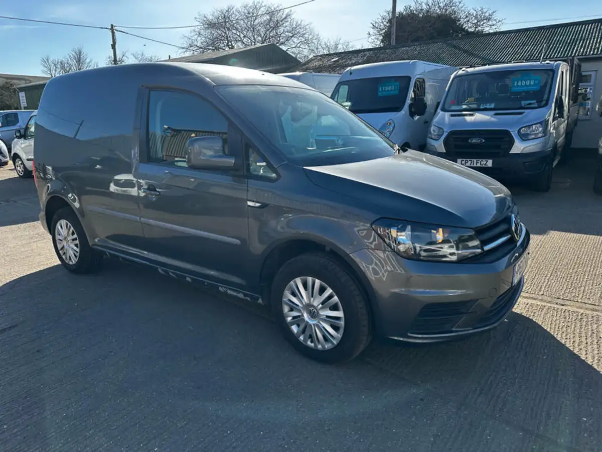 2017-volkswagen-caddy-20tdi-c20-trendline-bmt-102pseu6-big-10