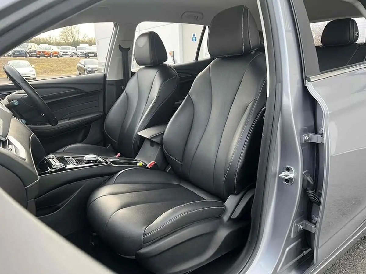 2022-mg-mg5-e-exclusive-ev-long-range-big-18