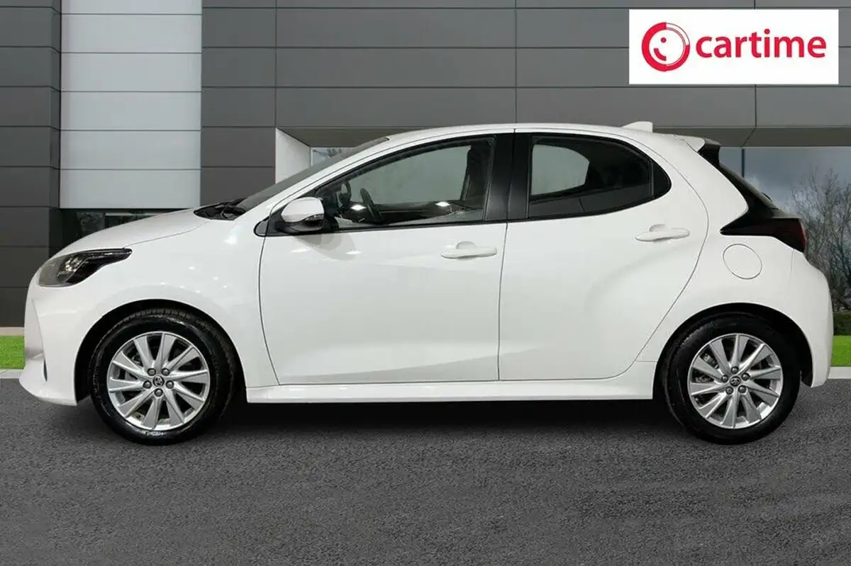 2021-toyota-yaris-15-vvt-i-icon-114bhp-hybrid-1490cc-e-cvt-big-2
