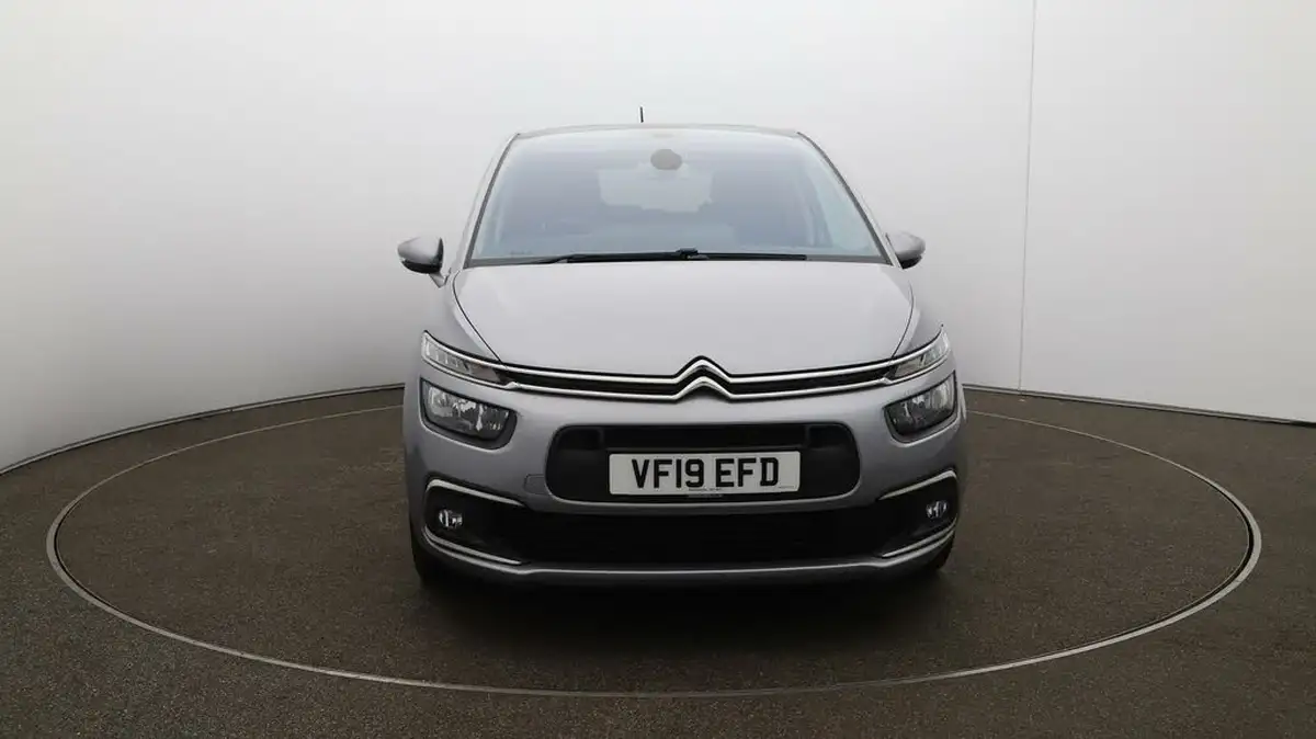 2019-citroen-c4-spacetourer-20bluehdi-feel-big-32