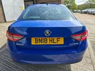 2018-skoda-superb-20tdi-scr-se-technology-hatchback-small-3