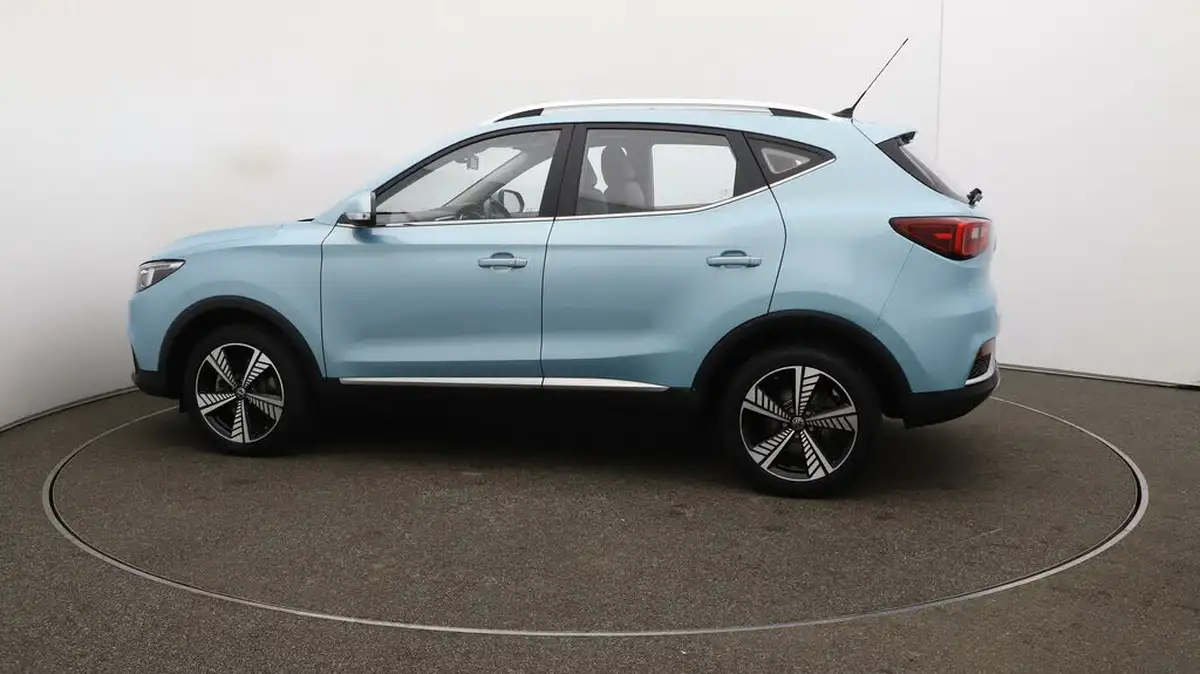 2021-mg-zs-suv-e-exclusive-ev-big-50