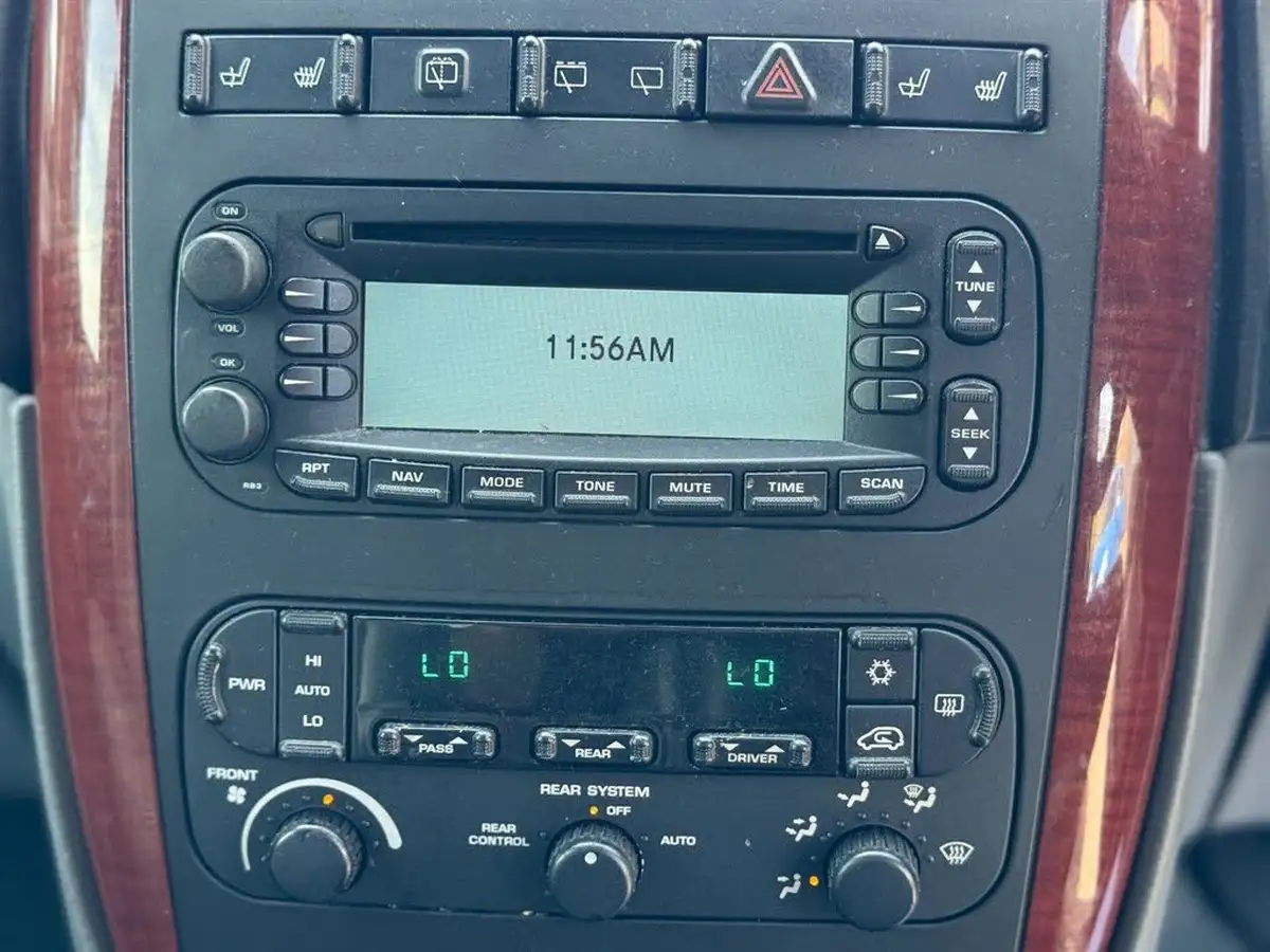 2006-chrysler-grand-voyager-33-limited-xs-big-23