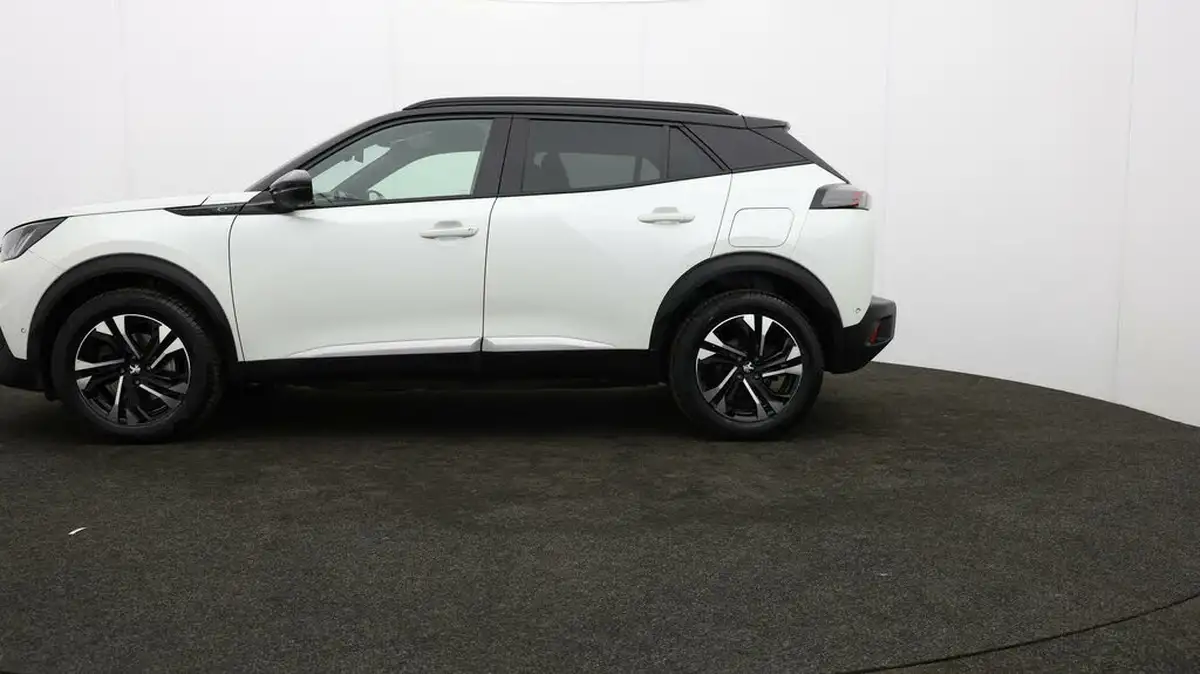 2021-peugeot-2008-suv-e-gt-big-3