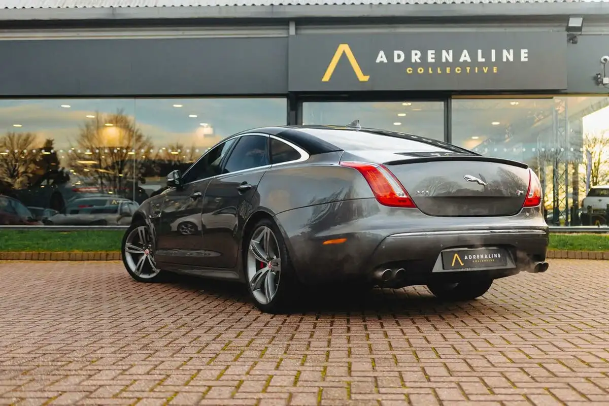 2015-jaguar-xj-series-50-xjr-saloon-big-1