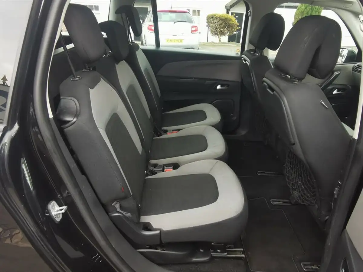 2015-citroen-grand-c4-picasso-16e-hdi-vtr-115ps-ss-etg6-big-12