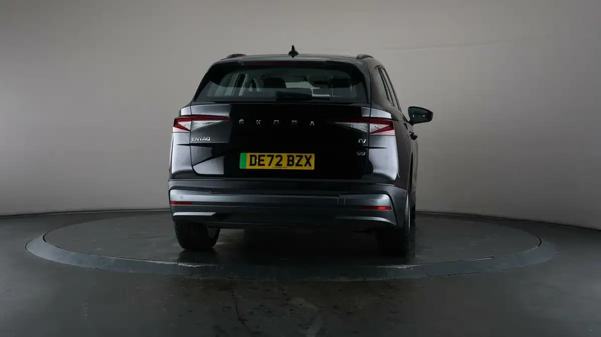 2022-skoda-enyaq-e-60-big-64