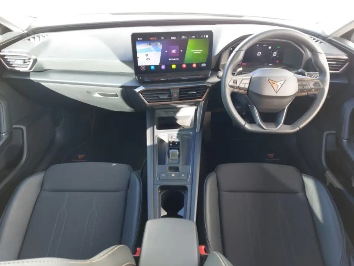 2024-cupra-leon-nf-15-etsi-v1-hatchback-big-2