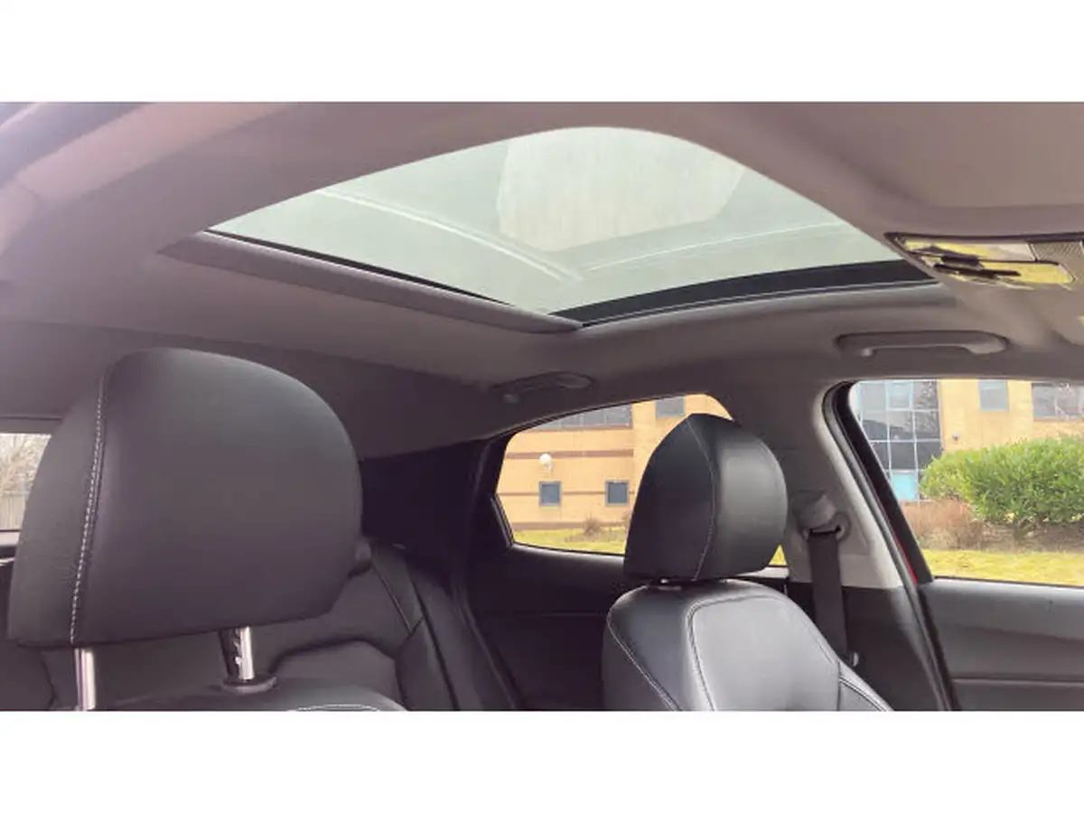 2022-kia-xceed-15-t-gdi-4-big-23