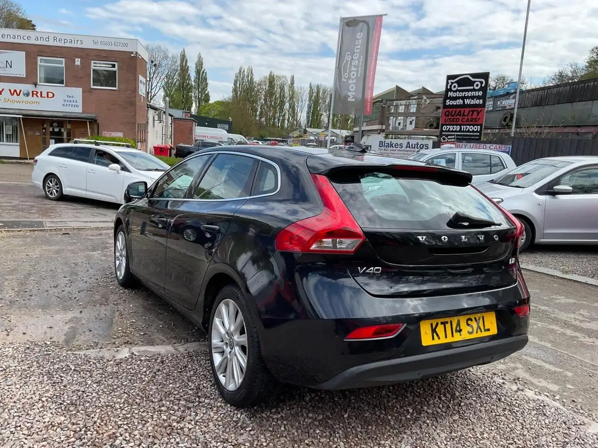 2014-volvo-v40-16td-d2-se-lux-big-68