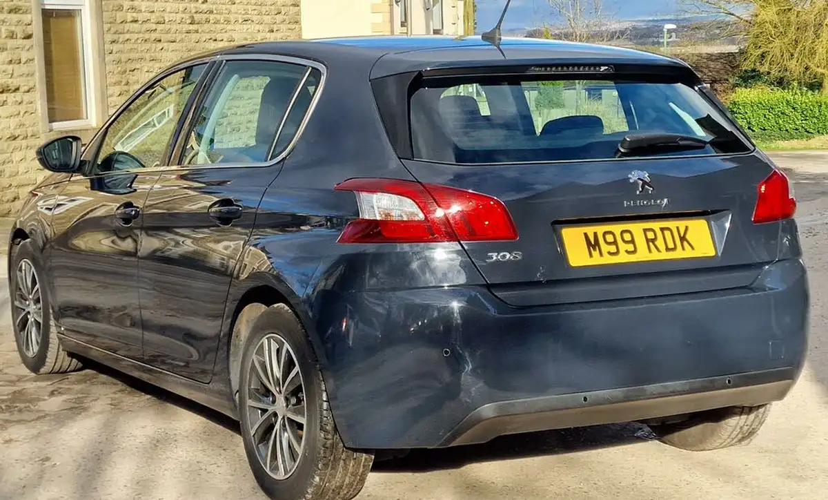 2016-peugeot-308-20-bluehdi-allure-20-bluehdi-eat6-big-3