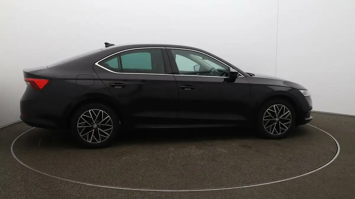 2020-skoda-octavia-15-tsi-se-l-first-edition-hatchback-big-8