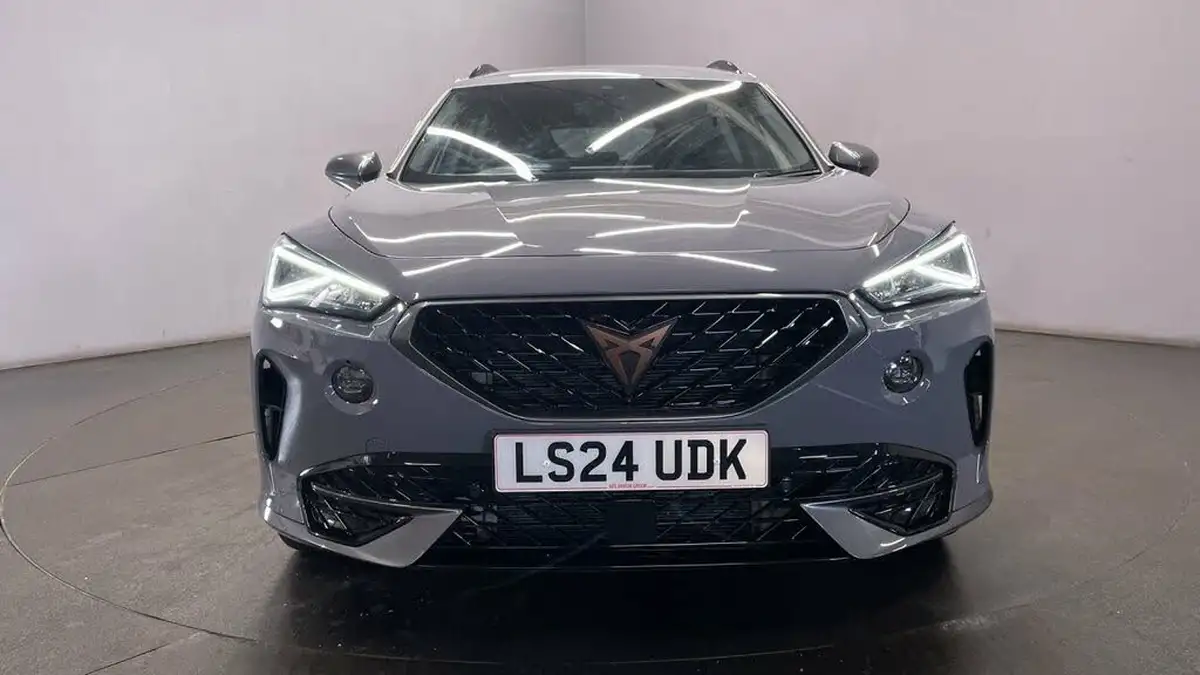2024-cupra-formentor-14-e-hybrid-vz2-big-9