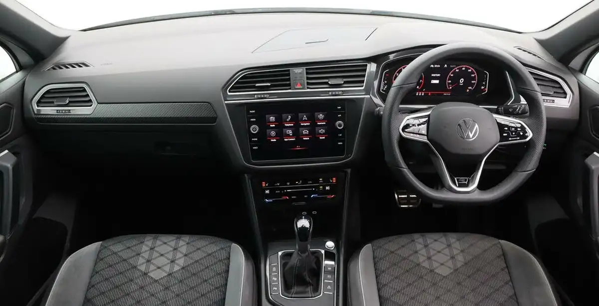 2022-volkswagen-tiguan-15-tsi-r-line-big-13