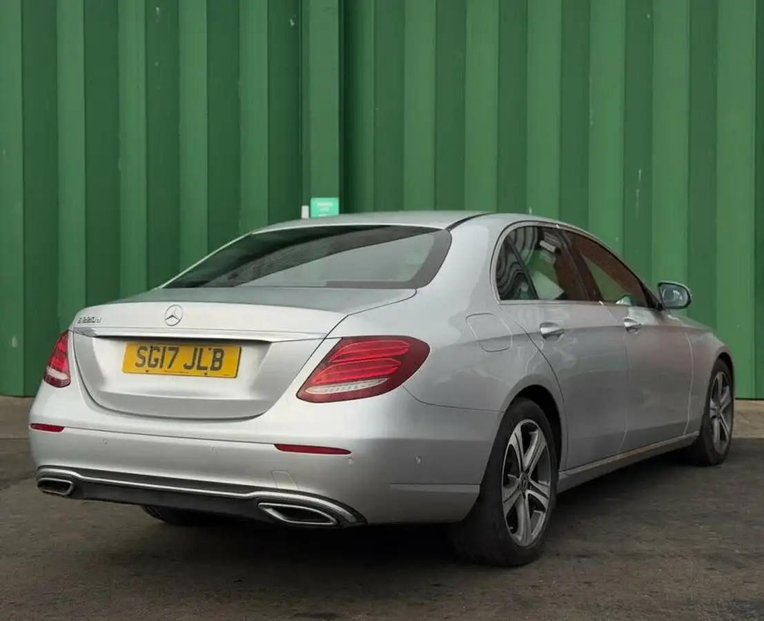 2017-mercedes-benz-e-class-20d-e220d-se-ss-saloon-4d-big-3