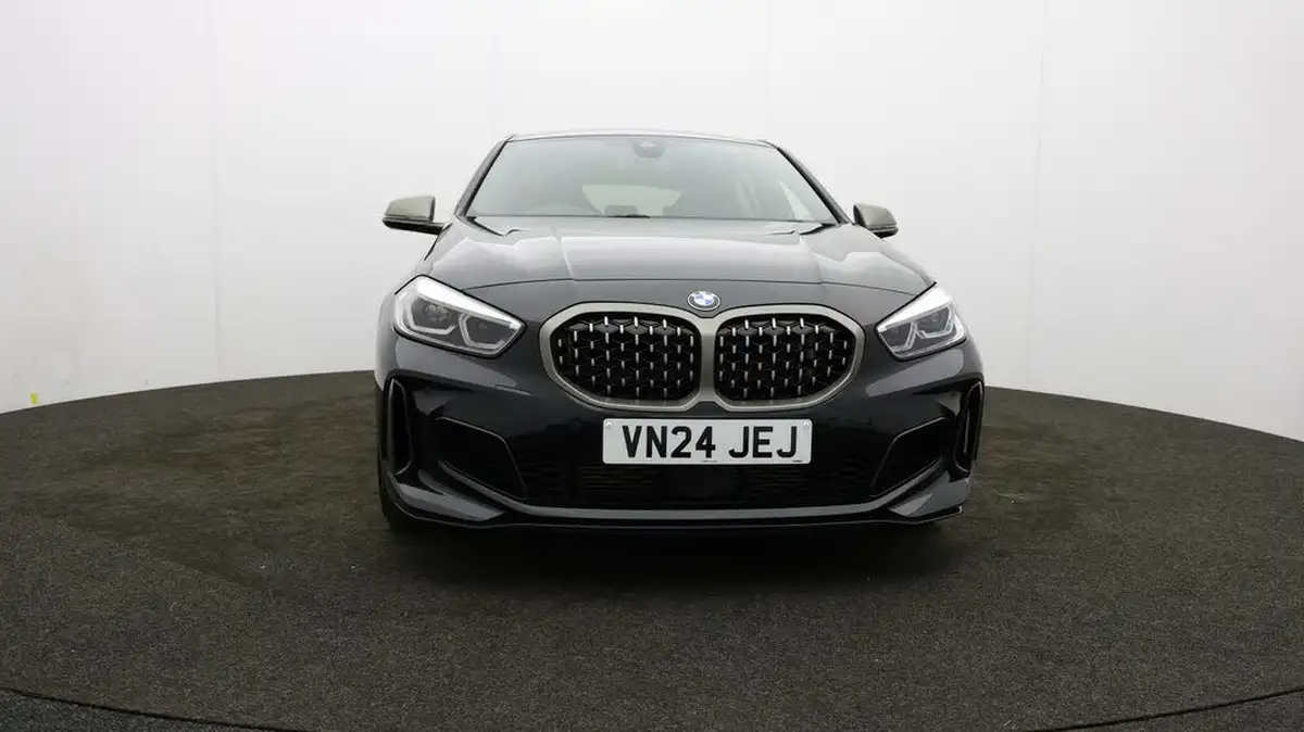 2024-bmw-1-series-20-m135i-xdrive-big-45