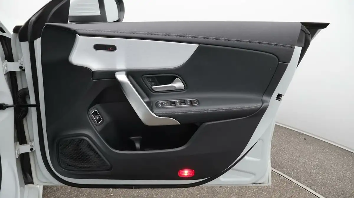 2022-mercedes-benz-cla-20-cla-35-amg-coupe-4d-big-15