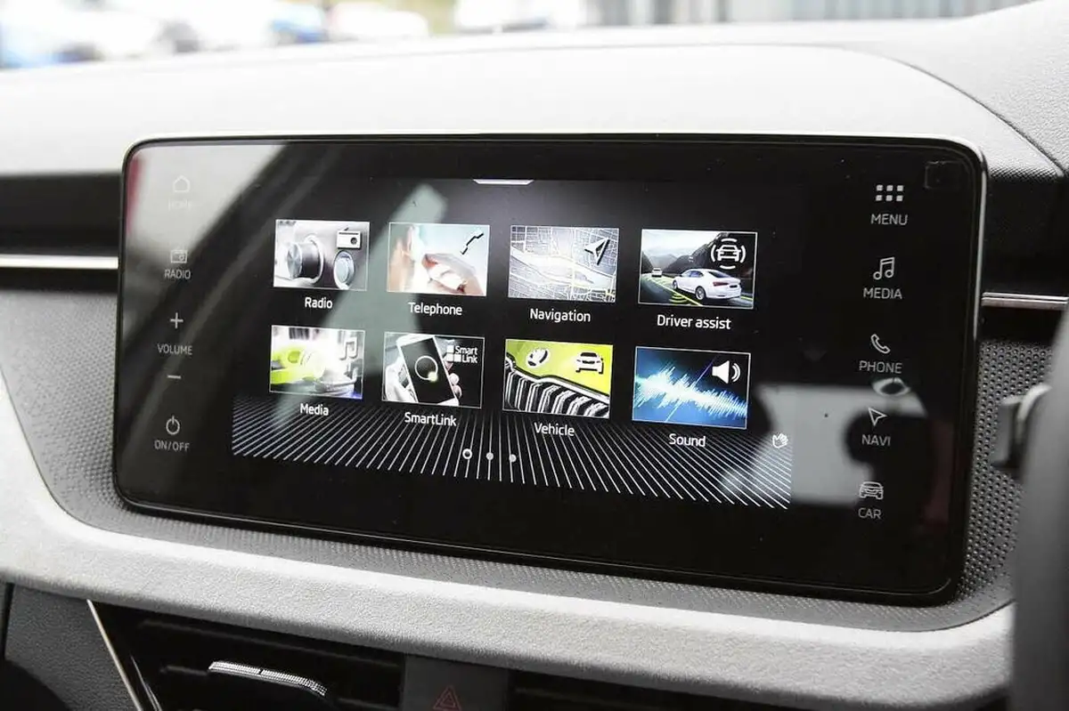 2024-skoda-kamiq-15-tsi-se-l-executive-dsg-big-14