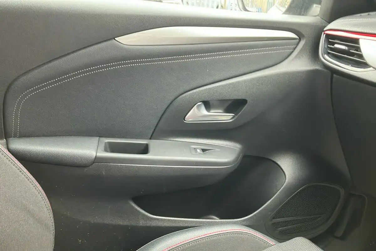 2020-vauxhall-corsa-12-turbo-sri-100ps-big-18