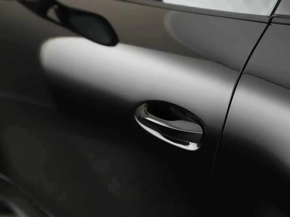 2019-porsche-911-30-carrera-4-gts-coupe-big-21