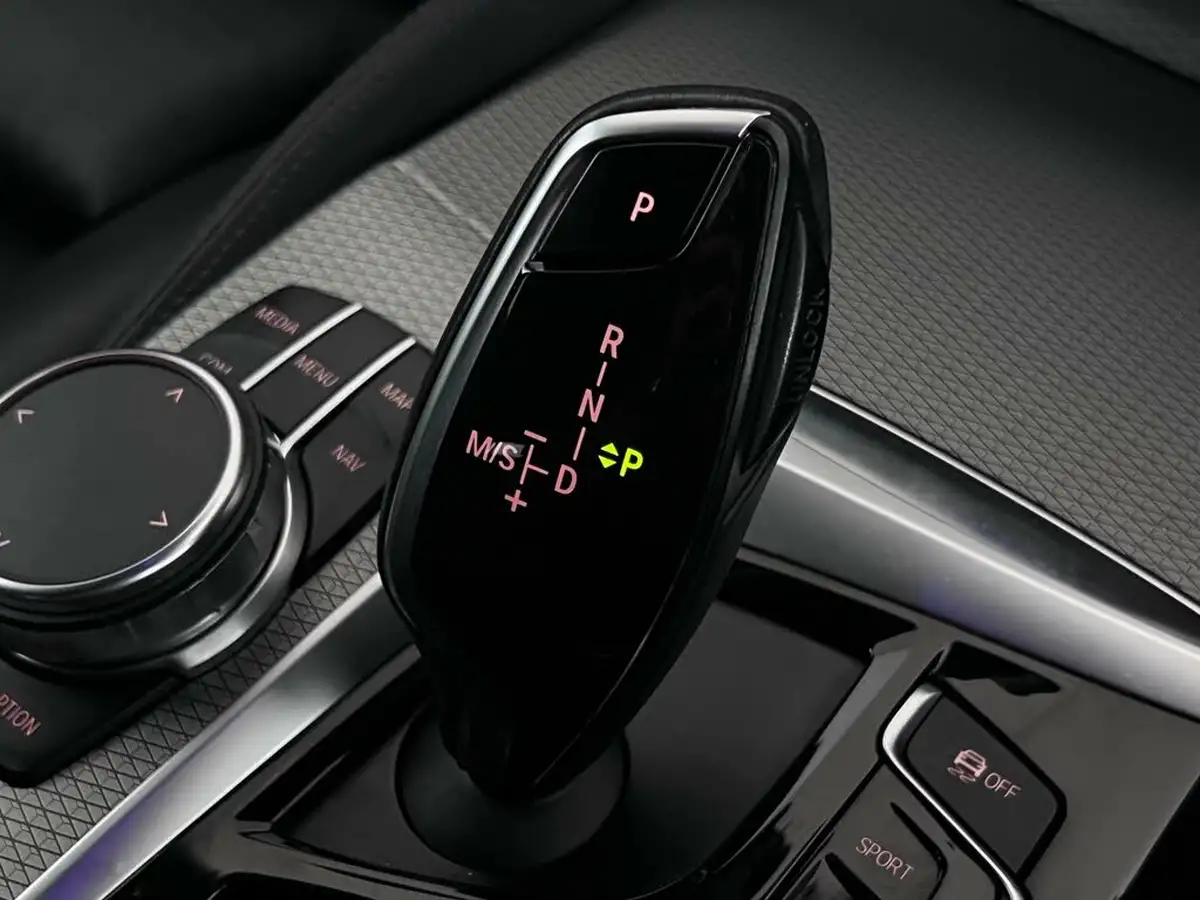 2018-bmw-5-series-30td-530d-m-sport-touring-5d-big-31