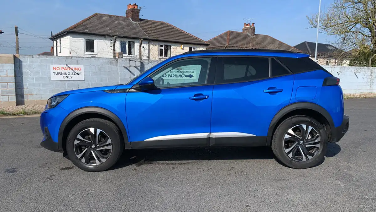 2021-peugeot-2008-suv-12-puretech-allure-100bhp-big-5