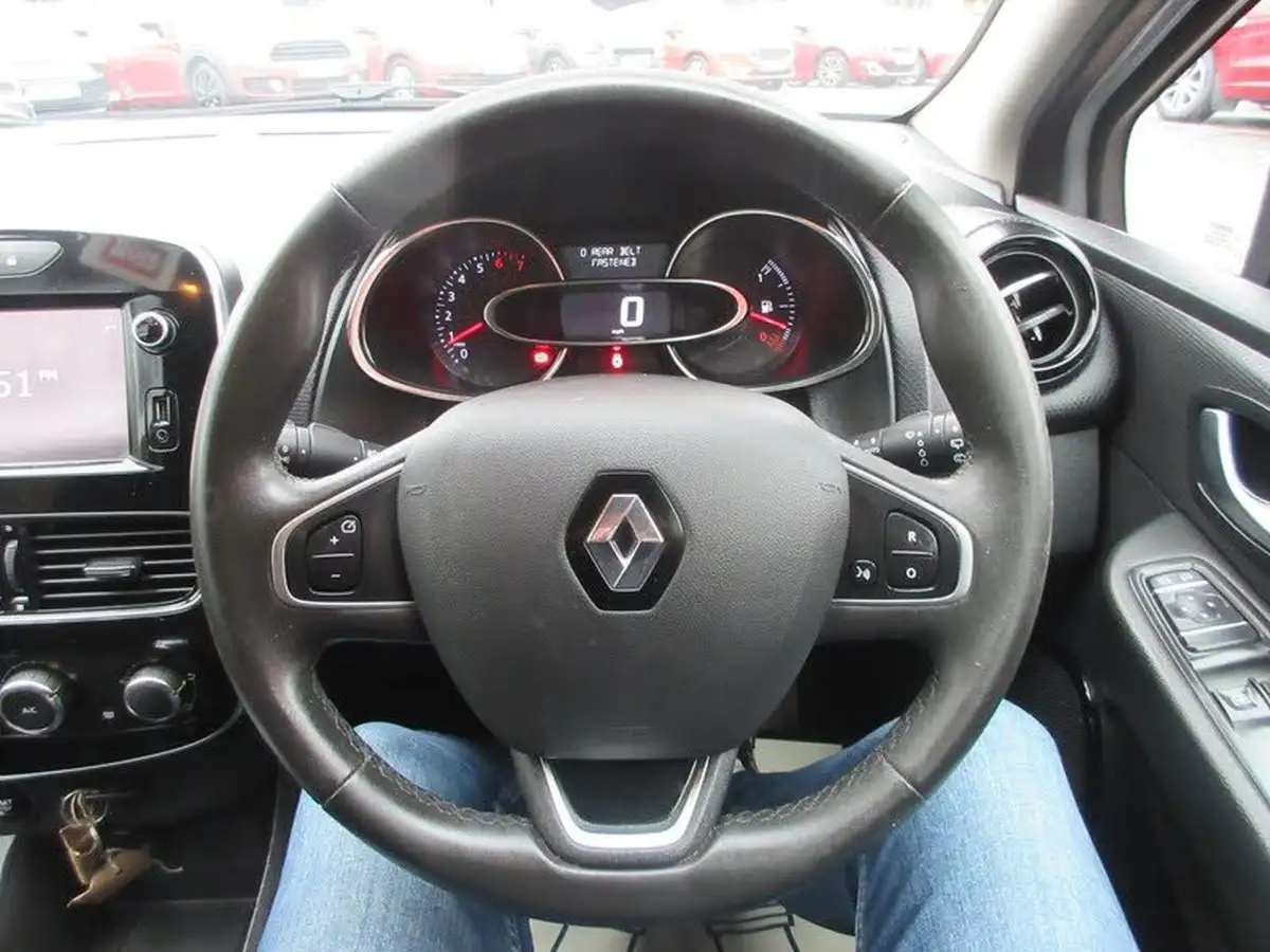2018-renault-clio-12-dynamique-nav-big-9