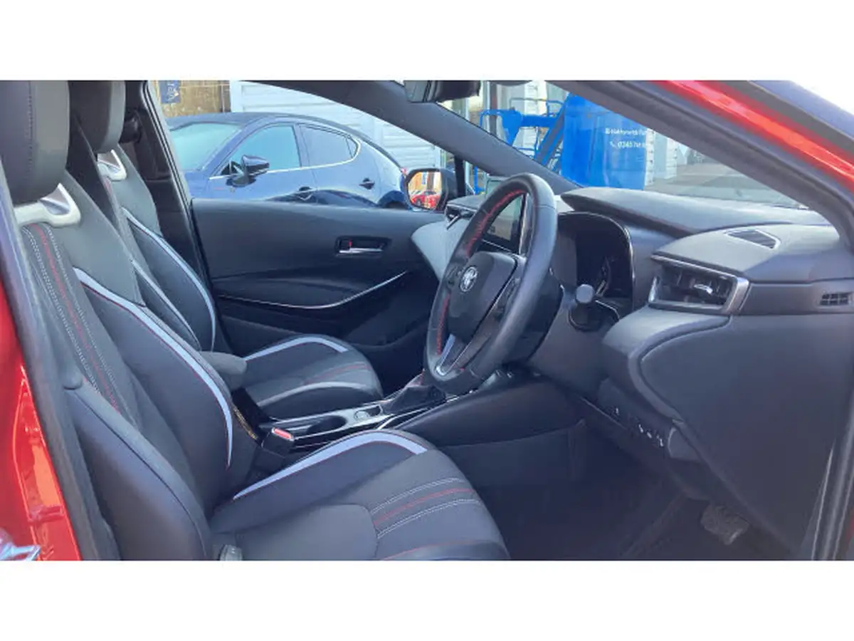 2022-toyota-corolla-18-vvt-i-gr-sport-120bhp-trk-hatchback-big-10