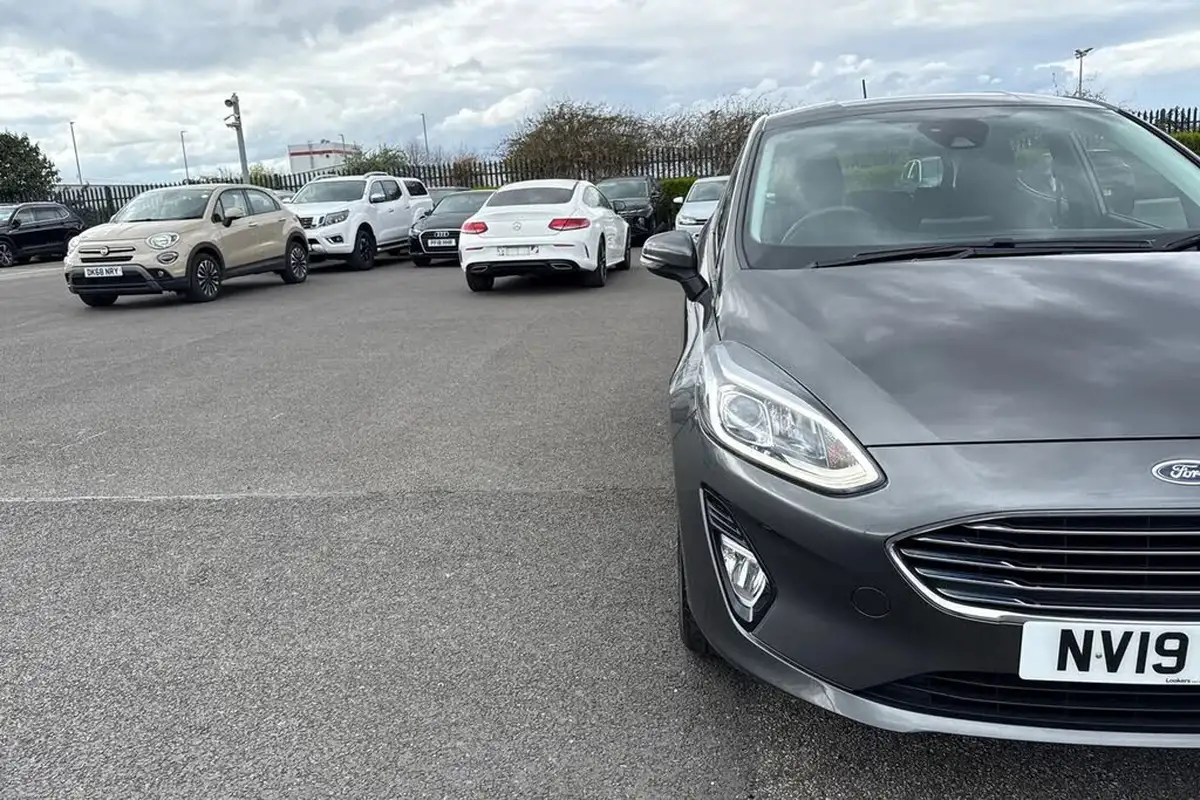2019-ford-fiesta-10t-zetec-5d-big-24