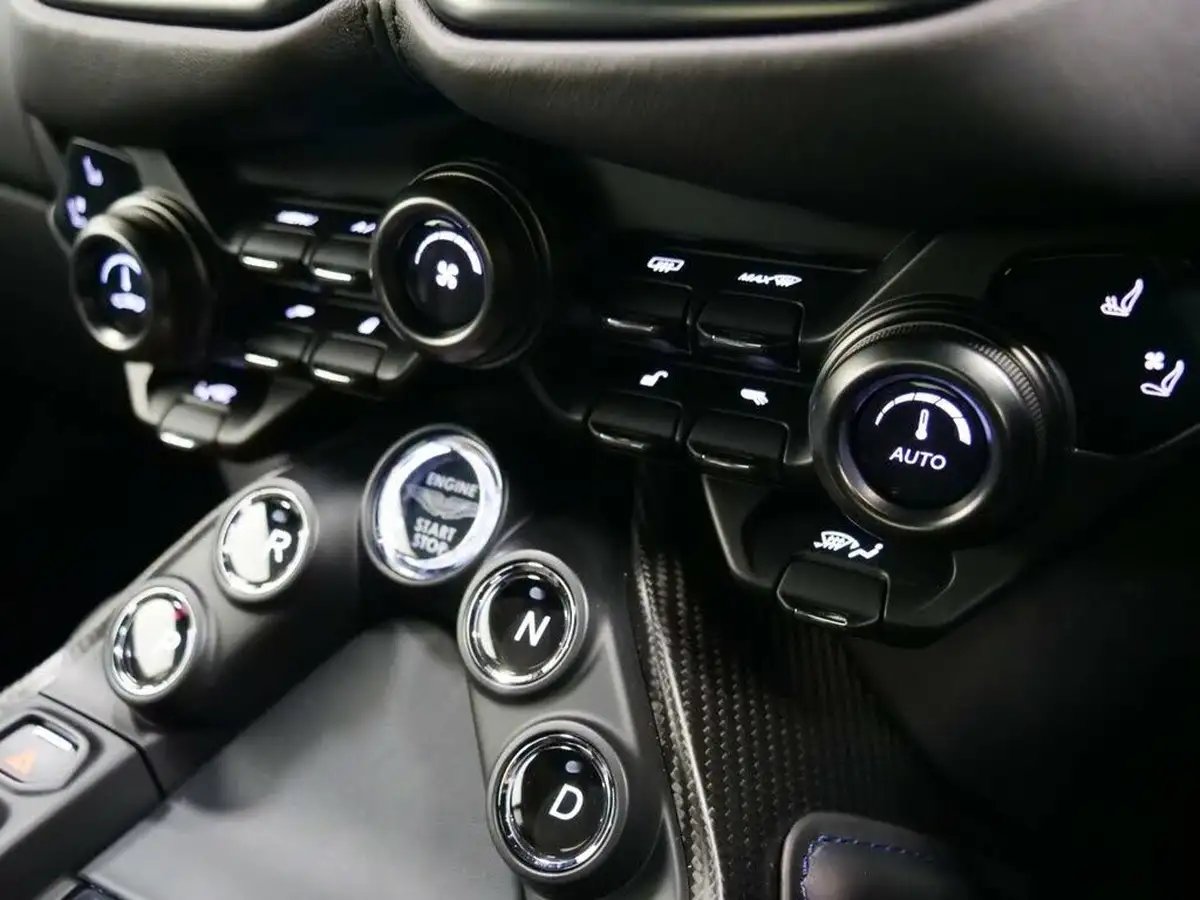 2024-aston-martin-vantage-40-v8-vantage-coupe-auto-big-19