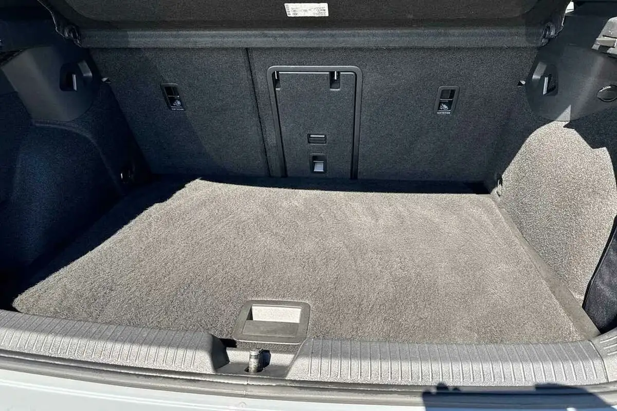 2021-volkswagen-golf-20-tsi-gti-dsg-big-10