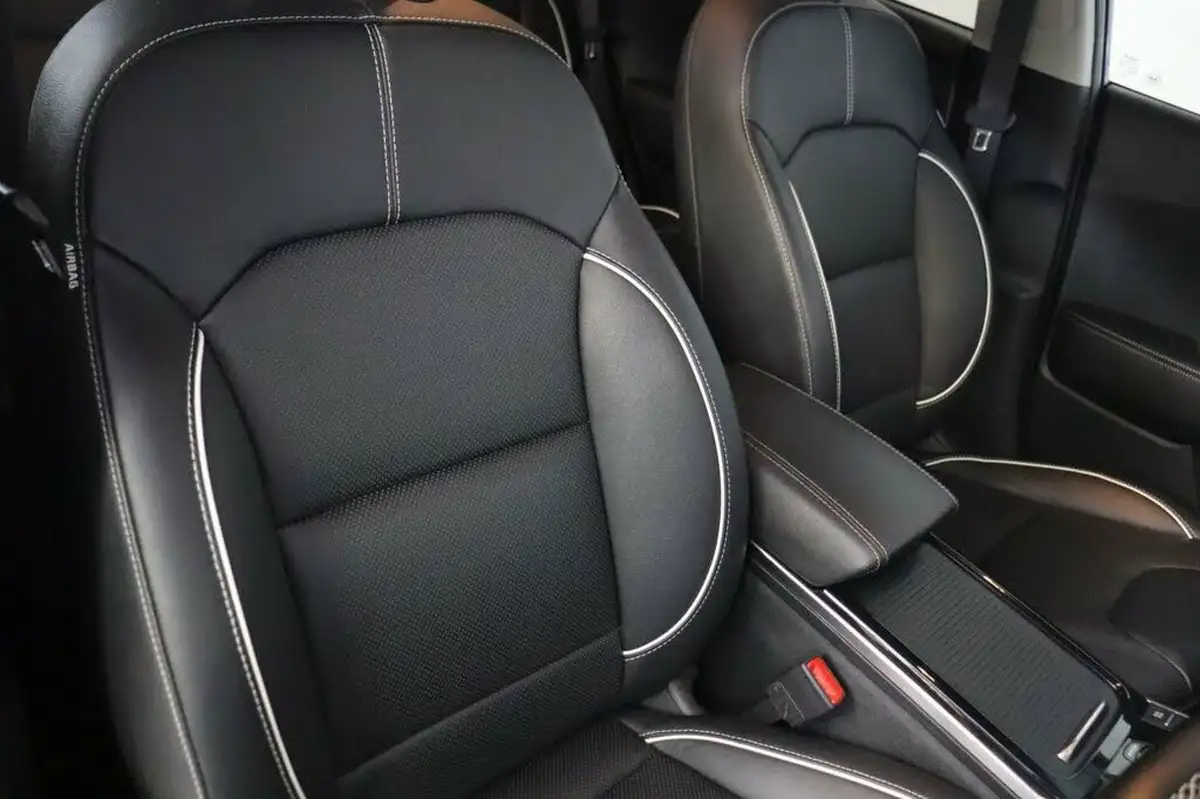 2021-kia-e-niro-ev-3-big-14