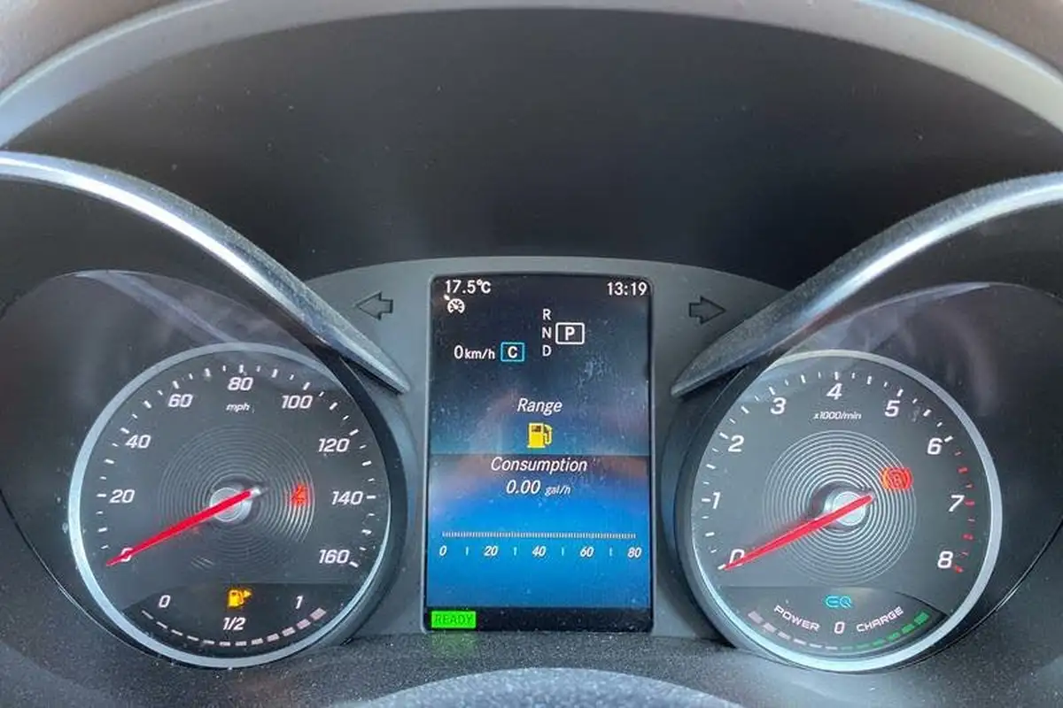 2019-mercedes-benz-c-class-15-c200-amg-line-ss-coupe-2d-big-12