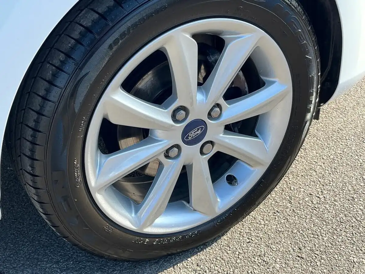 2022-ford-fiesta-10t-trend-100ps-5d-big-15