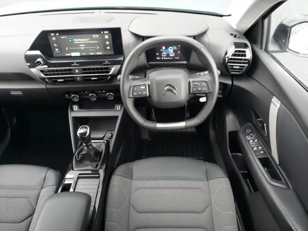 2023-citroen-c4-12-puretech-sense-big-6