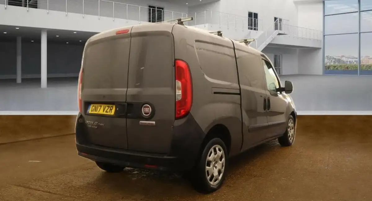 2017-fiat-doblo-cargo-16td-l2h1-maxi-sx-105eu6-big-3
