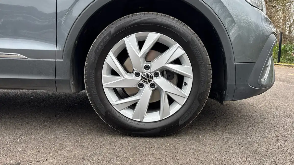 2023-volkswagen-tiguan-allspace-15-tsi-life-big-19