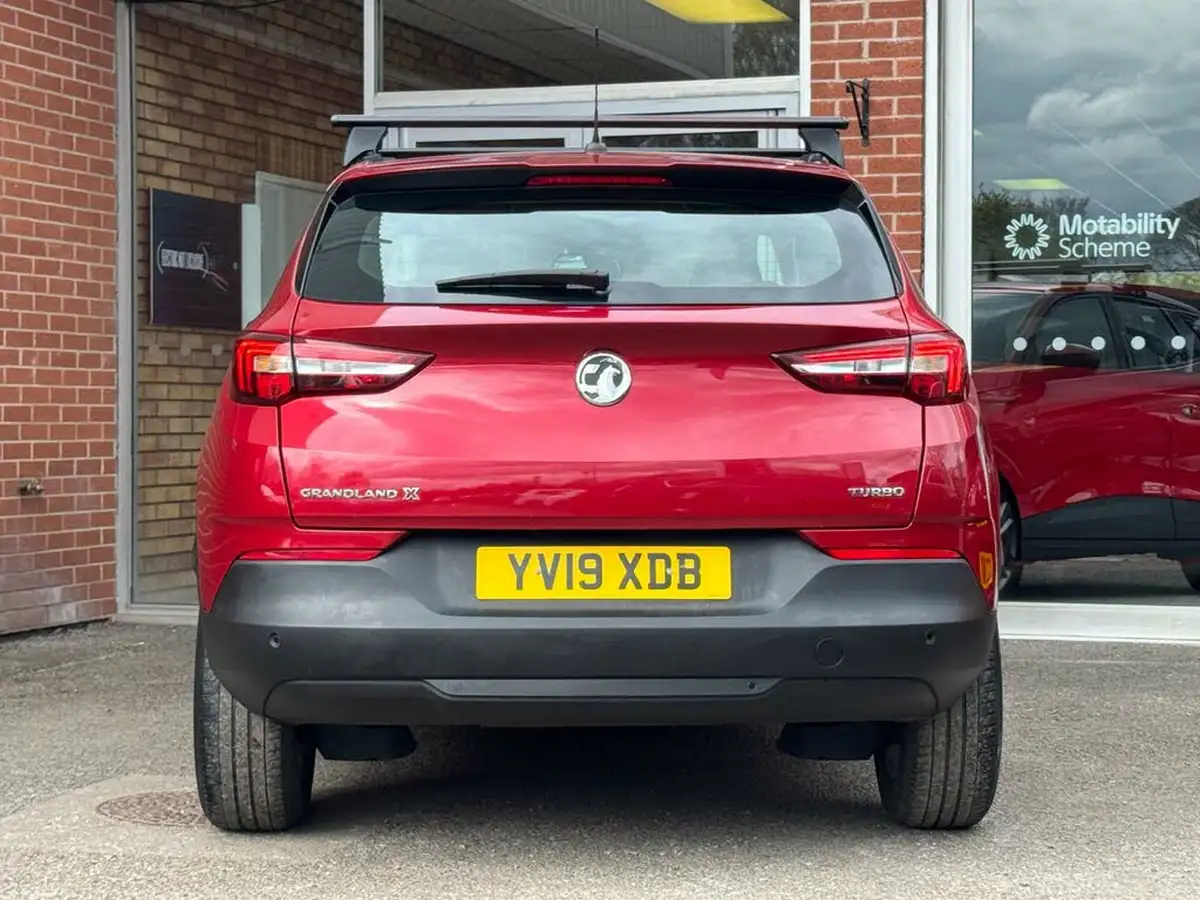 2019-vauxhall-grandland-x-12-se-ss-big-5