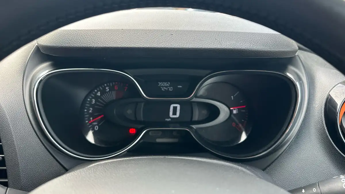 2017-renault-captur-12-tce-dynamique-s-nav-big-12