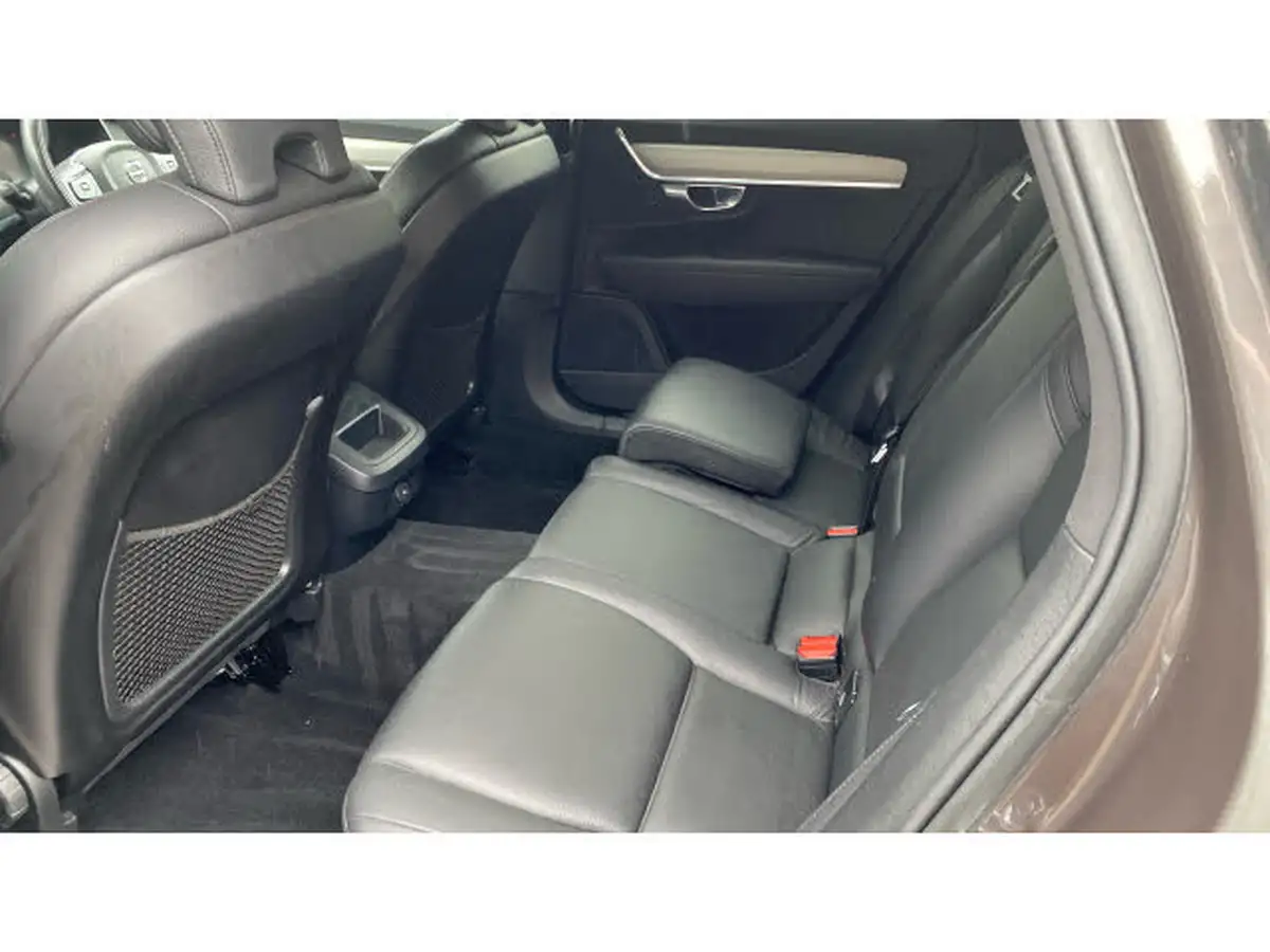 2021-volvo-v90-20td-b4-momentum-big-9