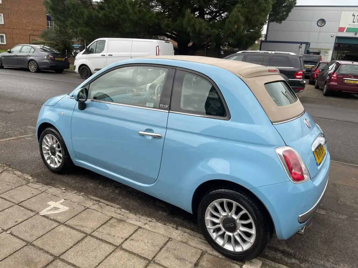 2011-fiat-500c-09-lounge-twinair-big-4