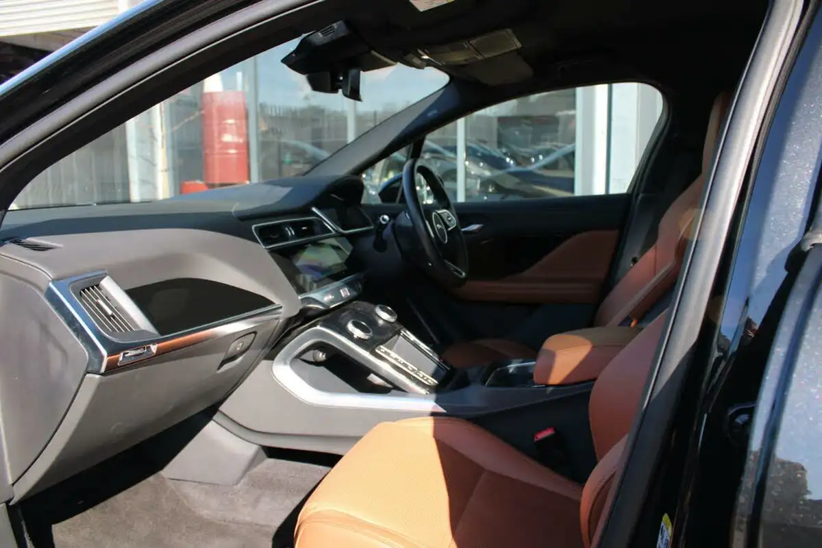 2019-jaguar-i-pace-ev400-hse-big-9