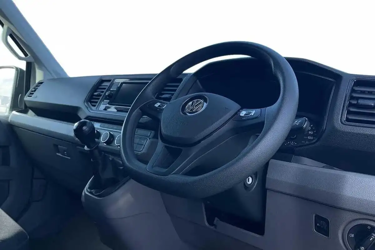 2024-volkswagen-crafter-20tdi-cr35-lwb-commerce-plus-140pseu6d-big-6